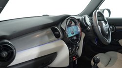 2022 (22) MINI HATCHBACK 1.5 Cooper Exclusive 5dr 4717709