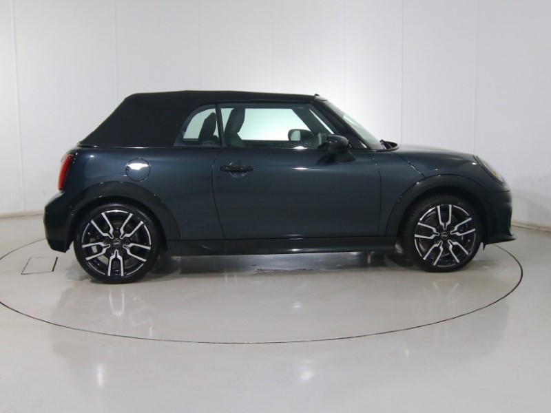 2025 (75) MINI COOPER 2.0 C Sport 2dr Auto 4861093