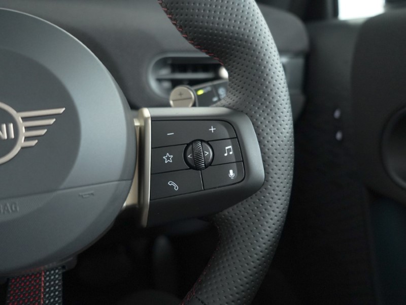 2025 (75) MINI COOPER 1.5 C Sport 3dr Auto 4861227