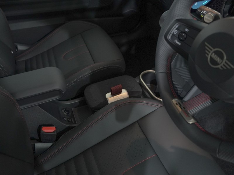 2025 (75) MINI COOPER 1.5 C Sport 3dr Auto 4861260