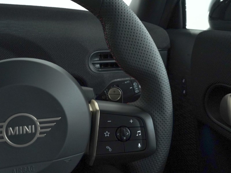 2025 (75) MINI COOPER 1.5 C Sport 3dr Auto 4861281