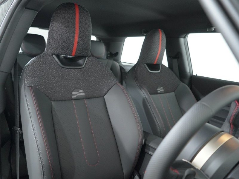 2025 (75) MINI COOPER 1.5 C Sport 3dr Auto 4861265