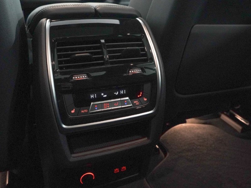 2025 (75) BMW X7 xDrive40d MHT M Sport 5dr Step Auto 4773056