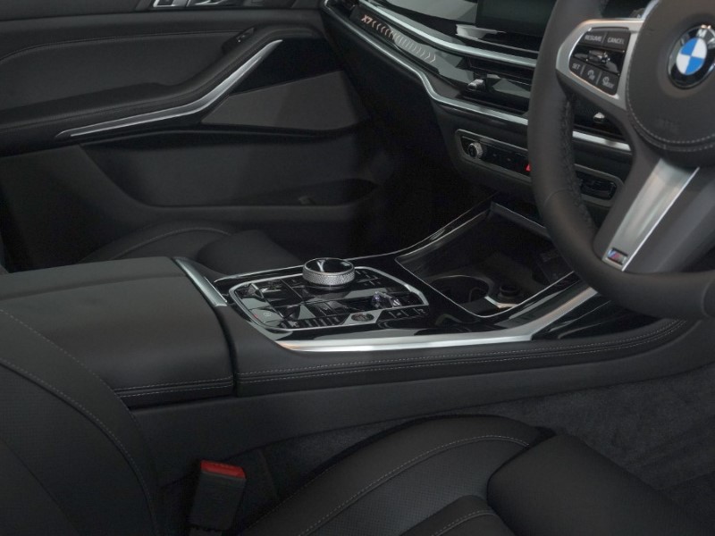 2025 (75) BMW X7 xDrive40d MHT M Sport 5dr Step Auto 4773044