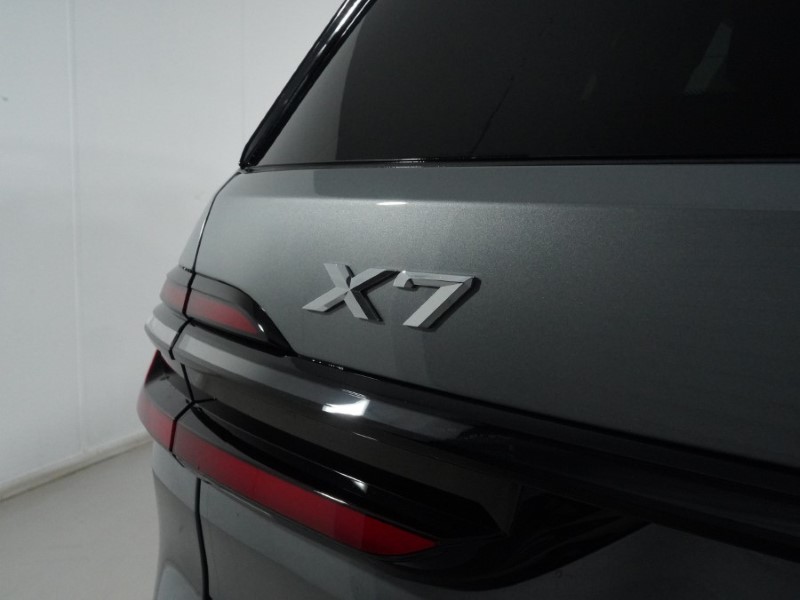 2025 (75) BMW X7 xDrive40d MHT M Sport 5dr Step Auto 4773035