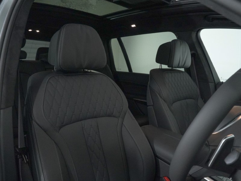 2025 (75) BMW X7 xDrive40d MHT M Sport 5dr Step Auto 4773048