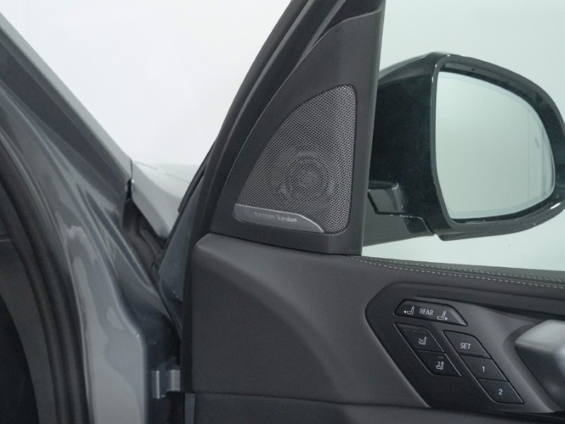 2025 (75) BMW X7 xDrive40d MHT M Sport 5dr Step Auto 4773045