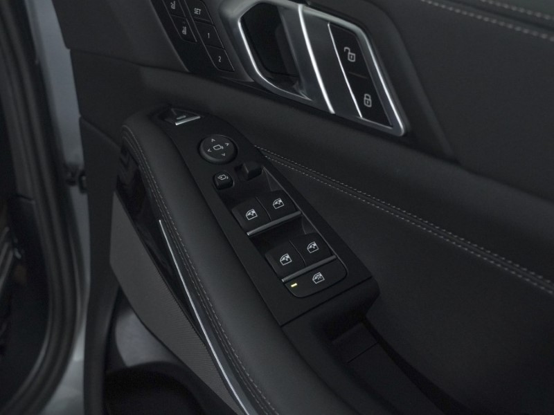 2025 (75) BMW X7 xDrive40d MHT M Sport 5dr Step Auto 4773047