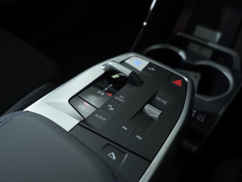 2025 (25) BMW iX2 150kW eDrive20 M Sport 65kWh 5dr Auto 4739787