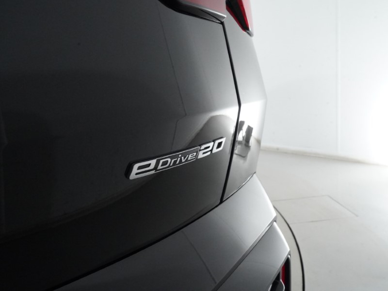 2025 (25) BMW iX2 150kW eDrive20 M Sport 65kWh 5dr Auto 4739775