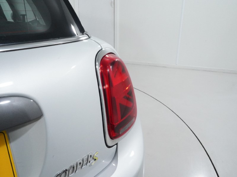 2020 (70) MINI HATCHBACK 135kW Cooper S Level 1 33kWh 3dr Auto 4743503