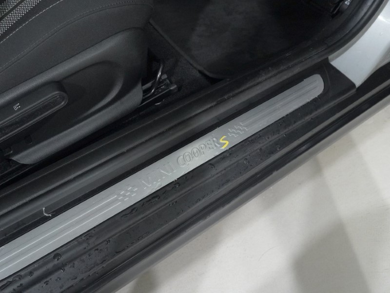 2020 (70) MINI HATCHBACK 135kW Cooper S Level 1 33kWh 3dr Auto 4743511