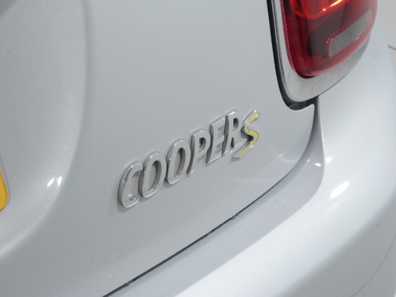 2020 (70) MINI HATCHBACK 135kW Cooper S Level 1 33kWh 3dr Auto 4743502
