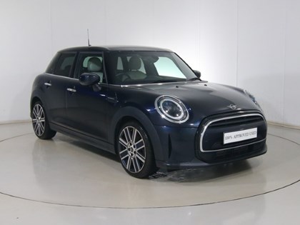 2022 (72) MINI HATCHBACK 1.5 Cooper Exclusive 5dr Auto