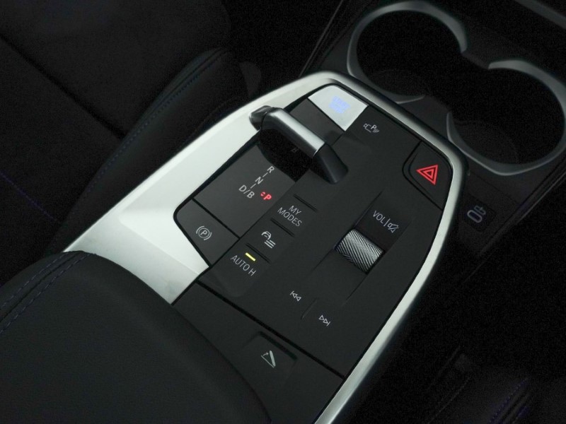 2025 (25) BMW iX1 230kW xDrive30 M Sport 65kWh 5dr Auto 4779161