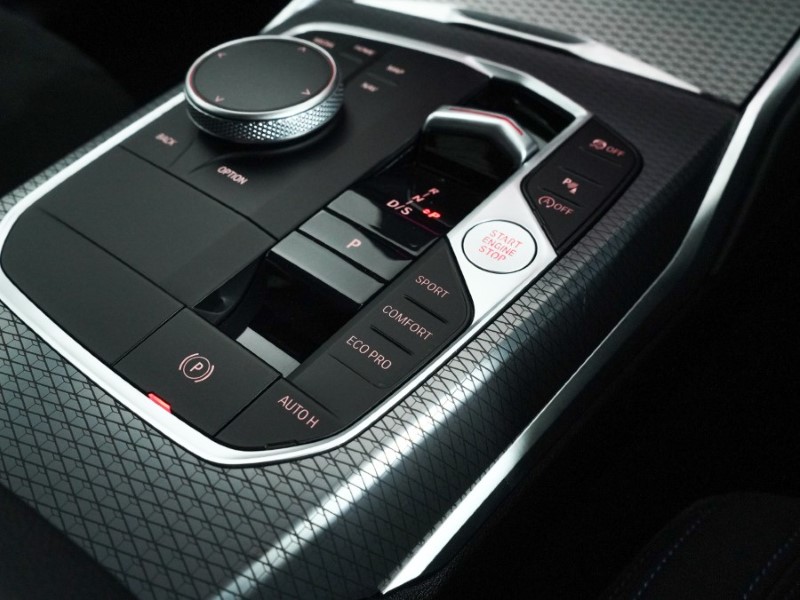 2025 (25) BMW 3 SERIES 320i M Sport 4dr Step Auto 4771021