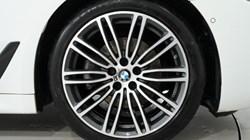 2018 (68) BMW 5 SERIES 520d M Sport 5dr Auto 4782456