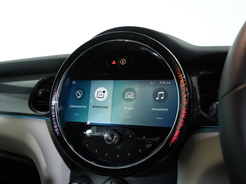 2023 (72) MINI HATCHBACK 1.5 Cooper Exclusive 3dr Auto 4788815