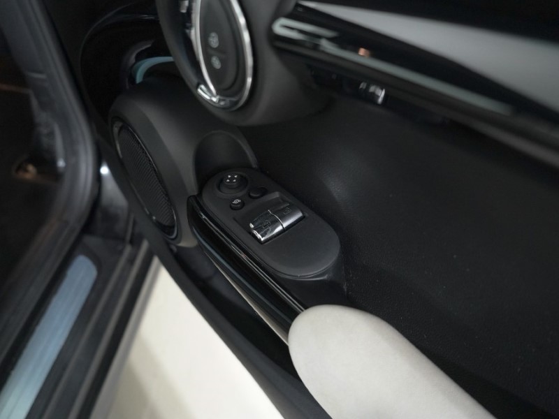 2023 (72) MINI HATCHBACK 1.5 Cooper Exclusive 3dr Auto 4788802