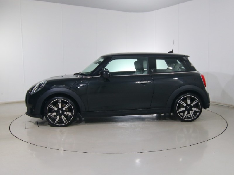 2023 (72) MINI HATCHBACK 1.5 Cooper Exclusive 3dr Auto 4788835