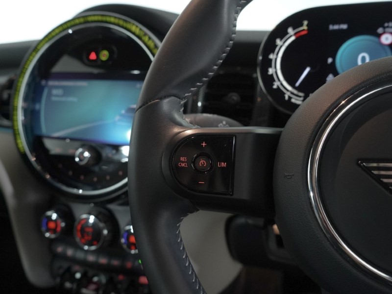 2023 (72) MINI HATCHBACK 1.5 Cooper Exclusive 3dr Auto 4788827