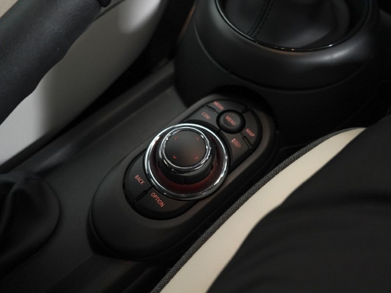 2023 (72) MINI HATCHBACK 1.5 Cooper Exclusive 3dr Auto 4788814