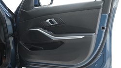 2025 (25) BMW 3 SERIES 320i Sport 4dr Step Auto 4805021