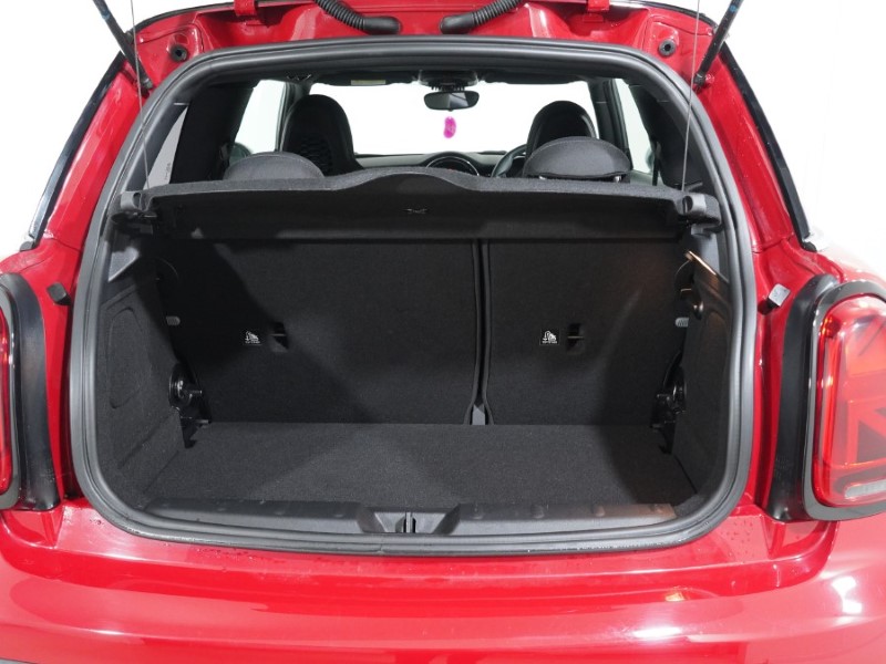 2021 (71) MINI HATCHBACK 1.5 Cooper Sport 3dr Auto 4809855