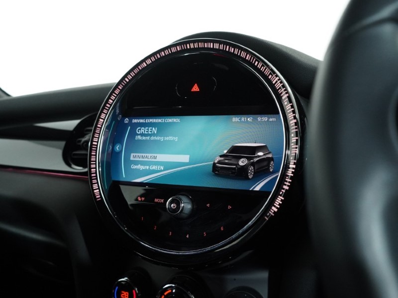 2021 (71) MINI HATCHBACK 1.5 Cooper Sport 3dr Auto 4809886