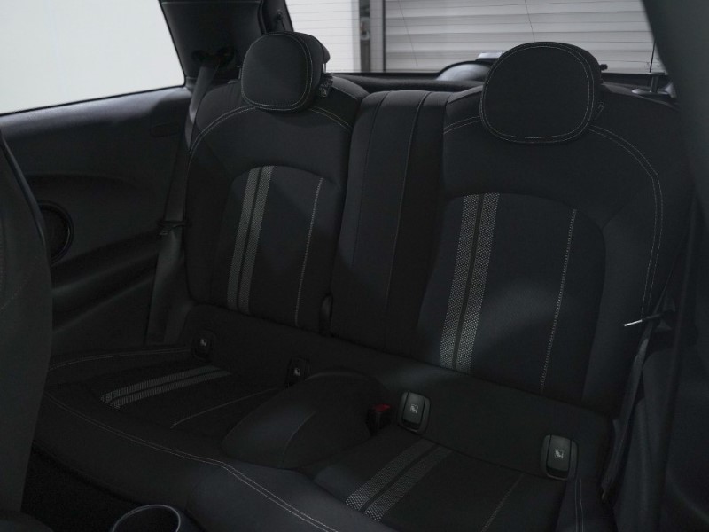 2021 (71) MINI HATCHBACK 1.5 Cooper Sport 3dr Auto 4809871