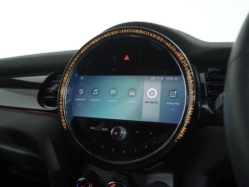 2021 (71) MINI HATCHBACK 1.5 Cooper Sport 3dr Auto 4809892