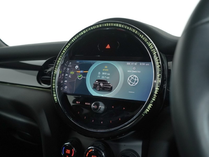 2021 (71) MINI HATCHBACK 1.5 Cooper Sport 3dr Auto 4809881