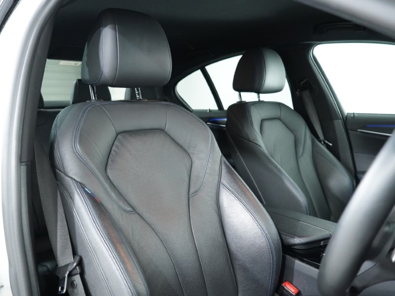 2022 (72) BMW 5 SERIES 520d MHT M Sport 4dr Step Auto 4817616