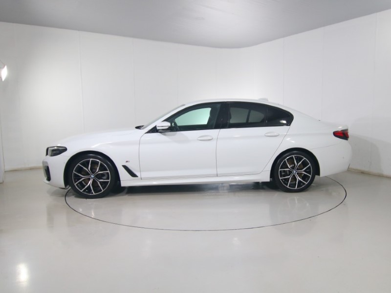 2022 (72) BMW 5 SERIES 520d MHT M Sport 4dr Step Auto 4817641
