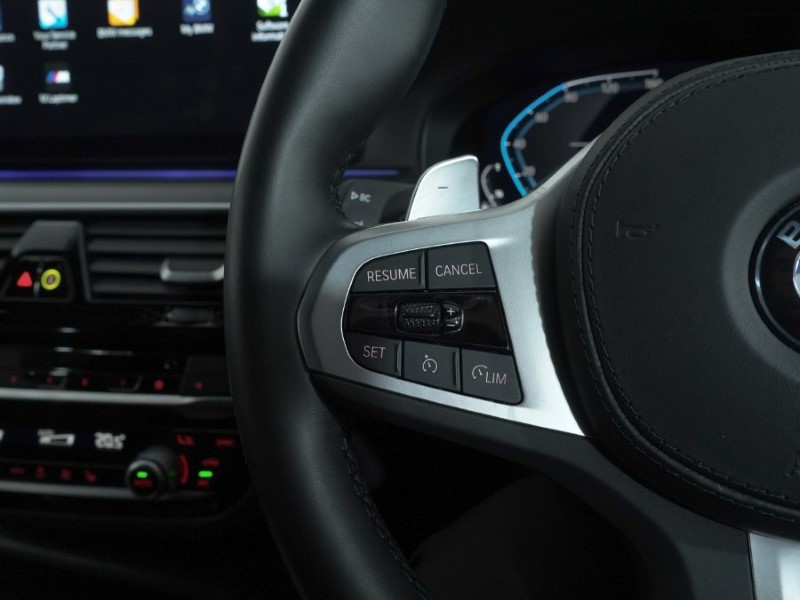 2022 (72) BMW 5 SERIES 520d MHT M Sport 4dr Step Auto 4817634