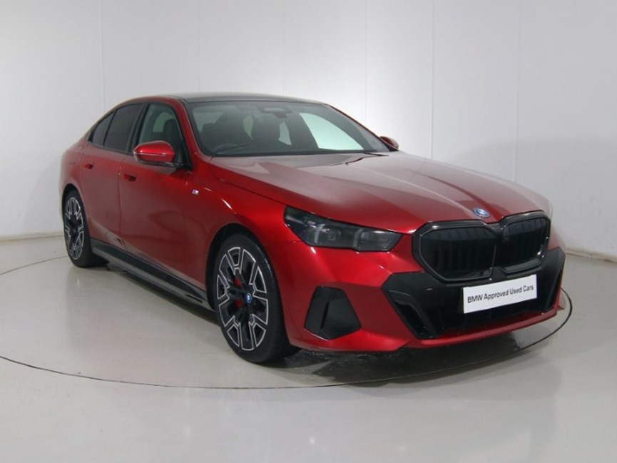 2025 (74) BMW 5 SERIES 550e xDrive M Sport Pro 4dr Auto