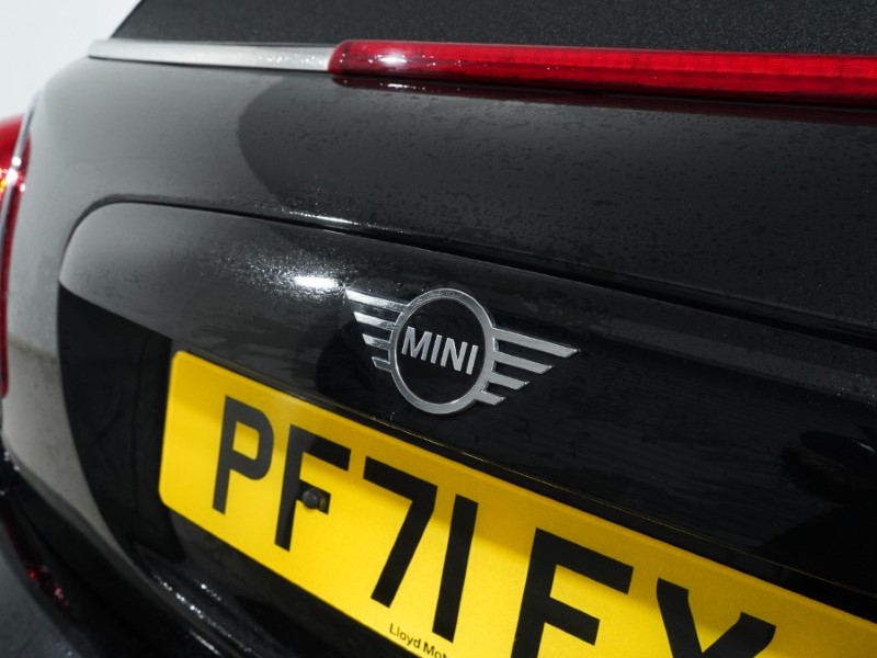 2022 (71) MINI CONVERTIBLE 1.5 Cooper Classic 2dr 4823688