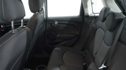 2020 (20) MINI HATCHBACK 1.5 Cooper Classic II 5dr Auto 4822377