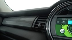 2020 (20) MINI HATCHBACK 1.5 Cooper Classic II 5dr Auto 4822394