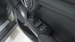 2020 (20) MINI HATCHBACK 1.5 Cooper Classic II 5dr Auto 4822366