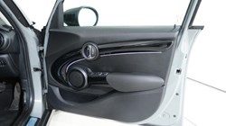 2022 (71) MINI HATCHBACK 1.5 Cooper Classic 5dr Auto 4822777