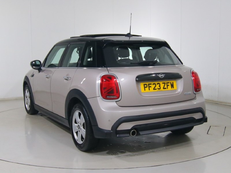 2023 (23) MINI HATCHBACK 1.5 Cooper Classic 5dr Auto [Comfort/Nav Pack]