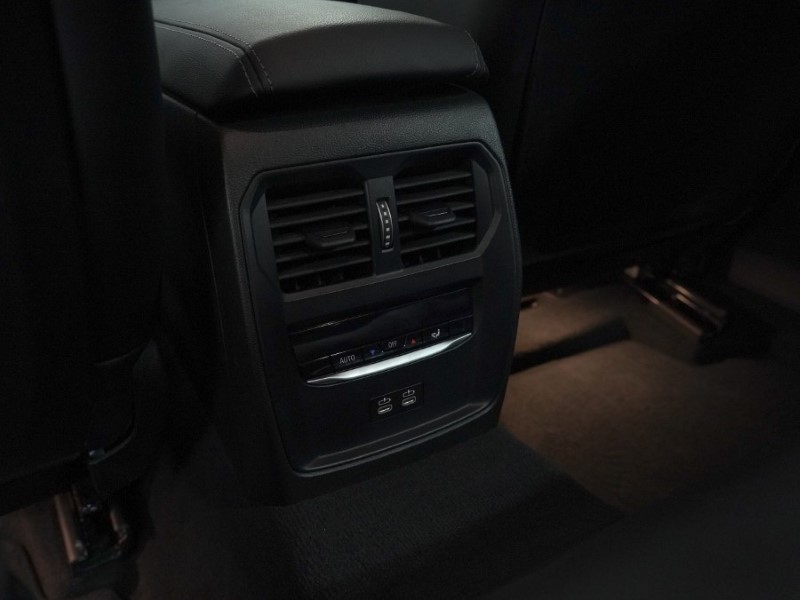 2024 (24) BMW 3 SERIES 320i M Sport 4dr Step Auto 4878815