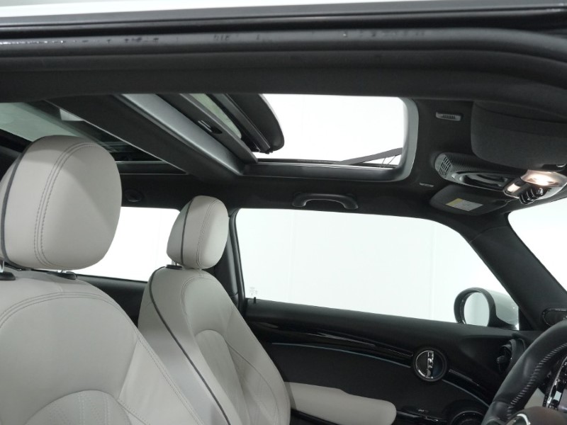 2023 (73) MINI HATCHBACK 135kW Cooper S Level 3 33kWh 3dr Auto 4881595