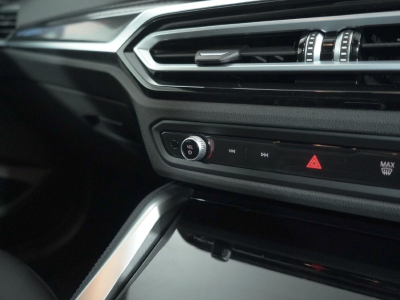 2023 (72) BMW 2 SERIES 220i M Sport 2dr Step Auto 4890552