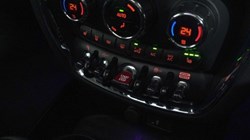 2020 (20) MINI CLUBMAN 1.5 Cooper Exclusive 6dr Auto 4890438