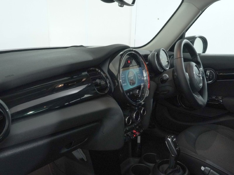 2022 (22) MINI HATCHBACK 1.5 Cooper Classic 5dr Auto 4885066