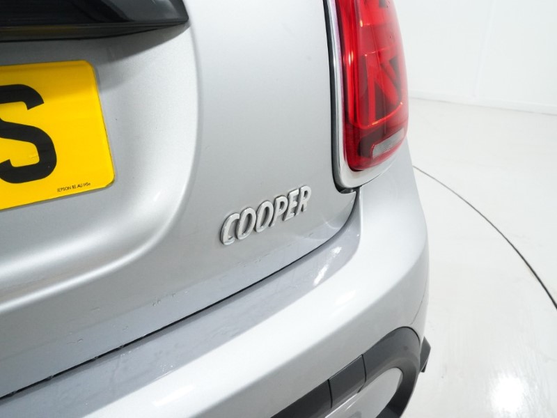 2023 (73) MINI HATCHBACK 1.5 Cooper Classic 5dr 4898567