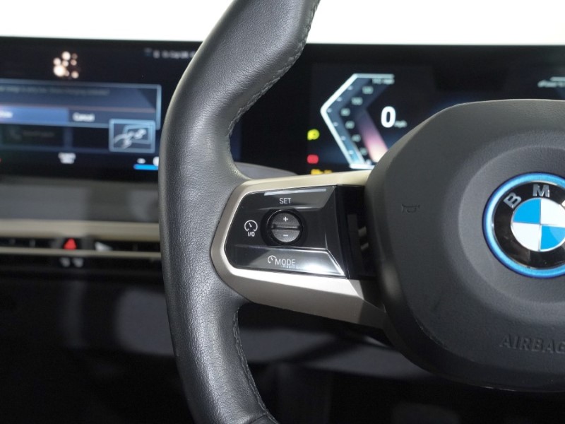 2022 (72) BMW iX 240kW xDrive40 M Sport 76.6kWh 5dr Auto 4884671