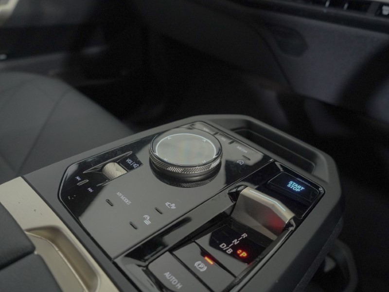 2022 (72) BMW iX 240kW xDrive40 M Sport 76.6kWh 5dr Auto 4884674